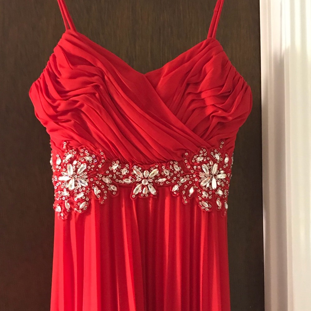 Red Prom Dress - Picture 4 of 6